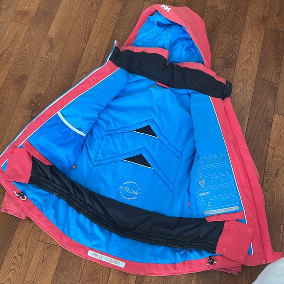 Helly Hanson Junior size ski coat - Picture 2 of 4